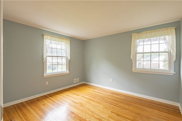 122 Selborne Chase, Perinton, NY 14450