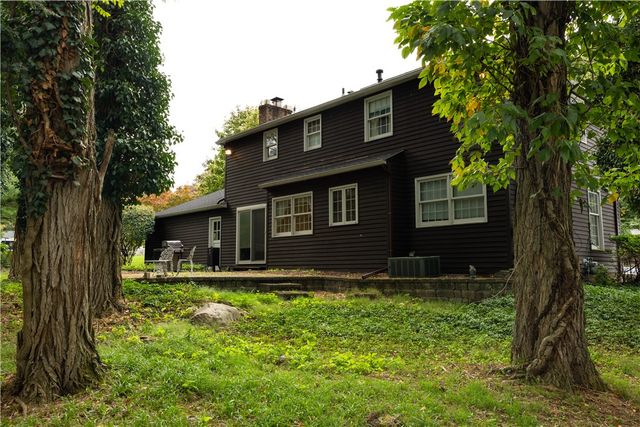 122 Selborne Chase, Perinton, NY 14450