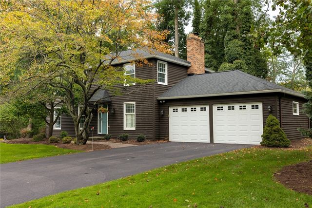 122 Selborne Chase, Perinton, NY 14450