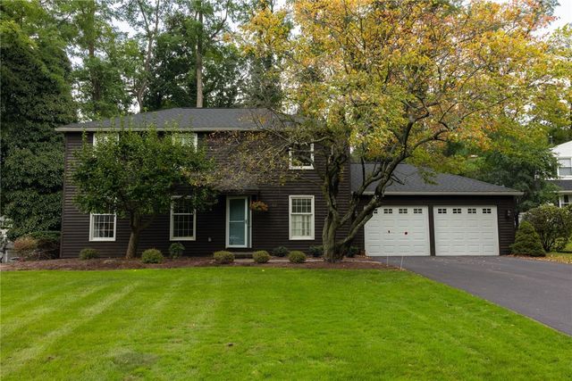 122 Selborne Chase, Perinton, NY 14450