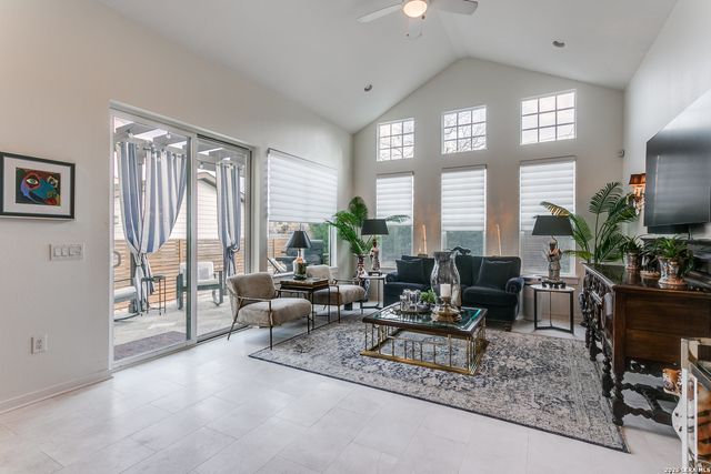 420 E Olmos, San Antonio, TX 78212