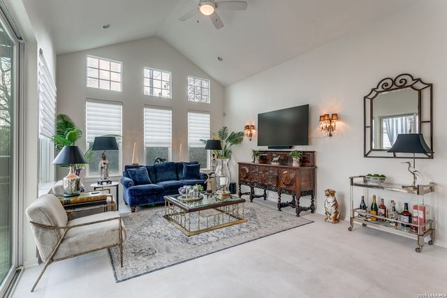 420 E Olmos, San Antonio, TX 78212