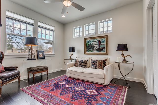 420 E Olmos, San Antonio, TX 78212