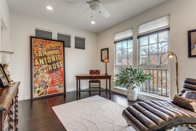 420 E Olmos, San Antonio, TX 78212