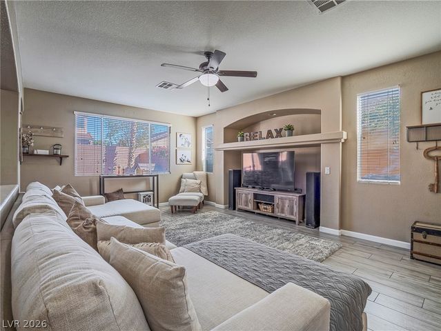 9440 White Ridge Avenue, Las Vegas, NV 89149