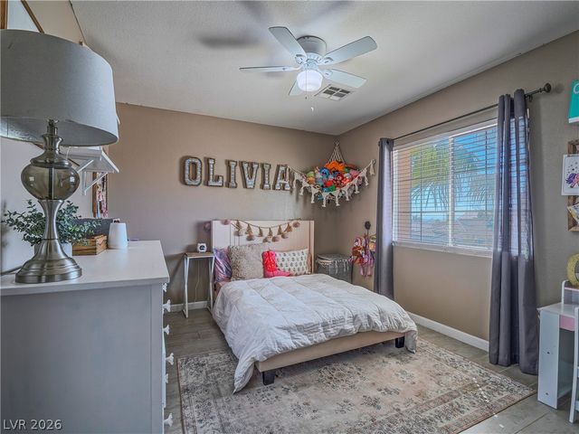 9440 White Ridge Avenue, Las Vegas, NV 89149