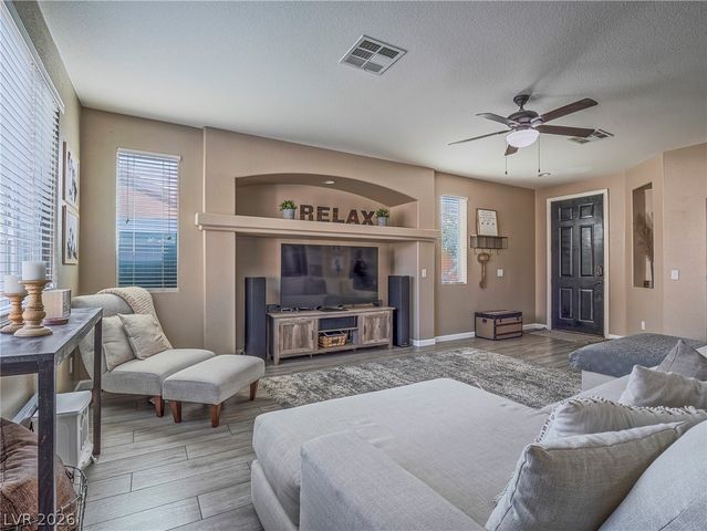 9440 White Ridge Avenue, Las Vegas, NV 89149