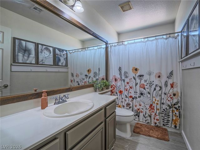 9440 White Ridge Avenue, Las Vegas, NV 89149