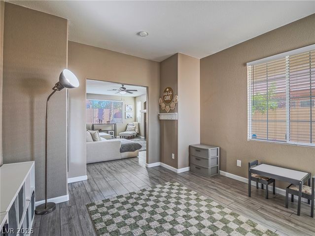 9440 White Ridge Avenue, Las Vegas, NV 89149