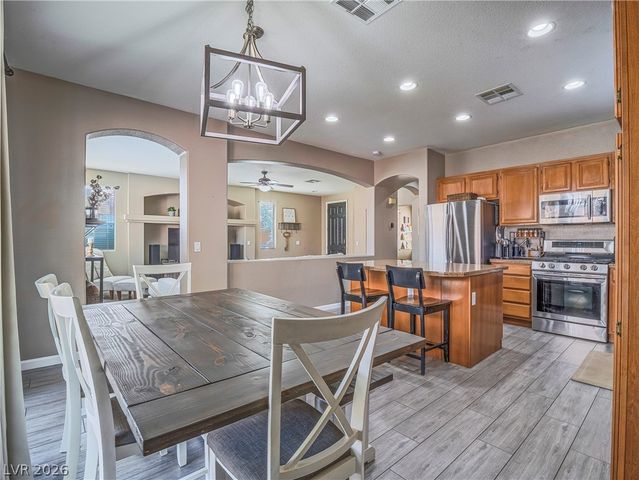 9440 White Ridge Avenue, Las Vegas, NV 89149