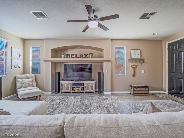 9440 White Ridge Avenue, Las Vegas, NV 89149