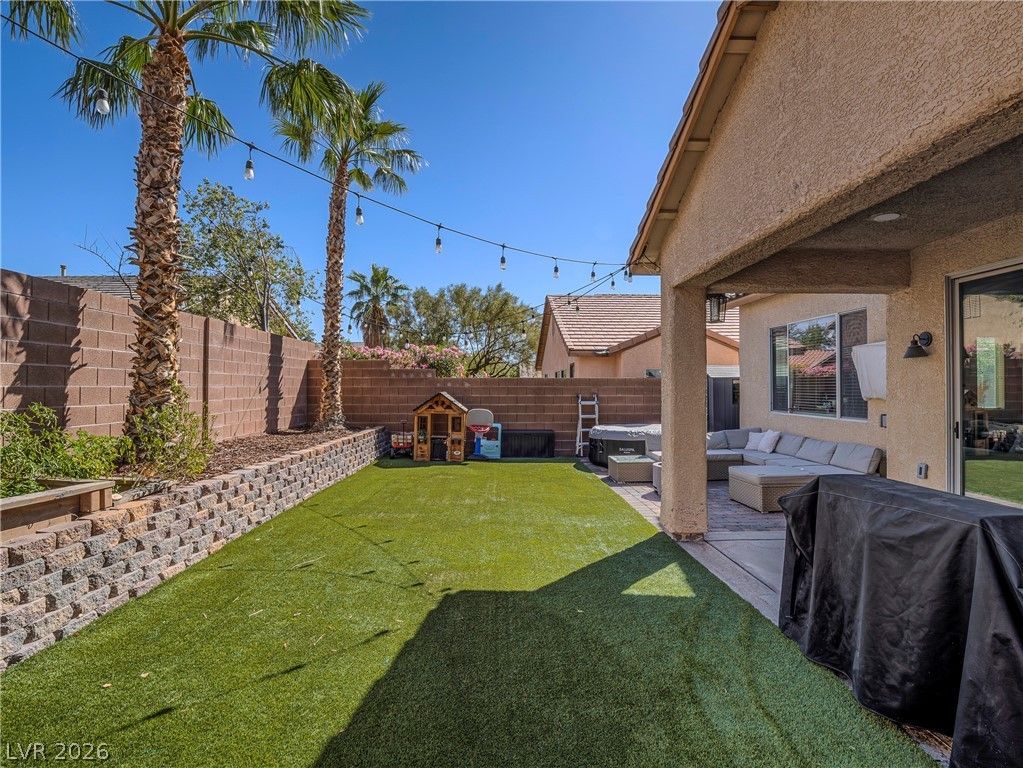 9440 White Ridge Avenue, Las Vegas, NV 89149