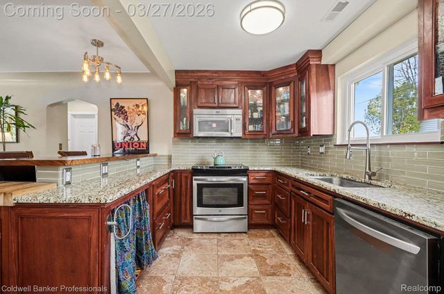 22445 Wildwood Street, St. Clair Shores, MI 48081