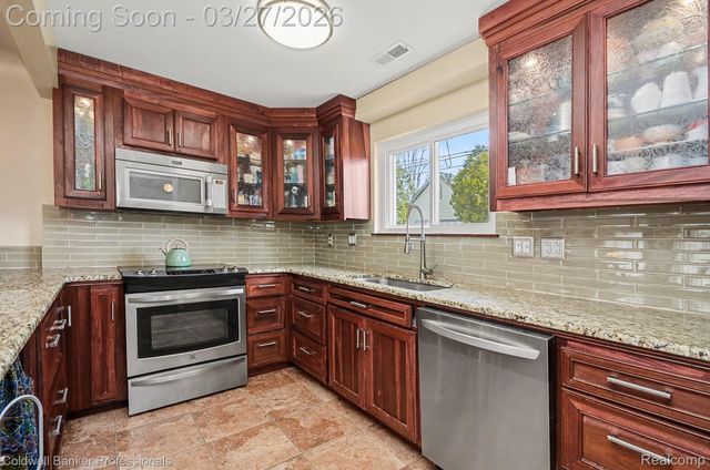 22445 Wildwood Street, St. Clair Shores, MI 48081