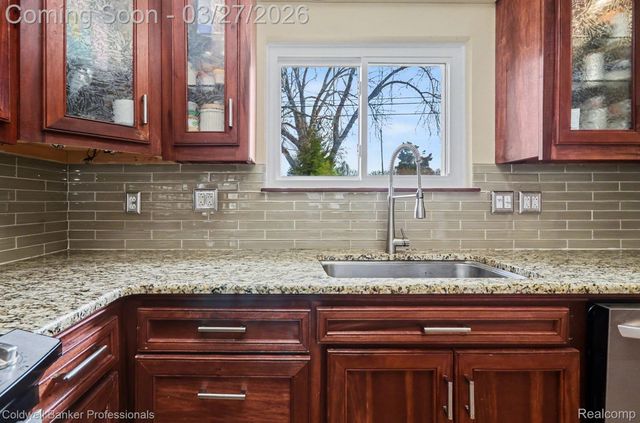 22445 Wildwood Street, St. Clair Shores, MI 48081