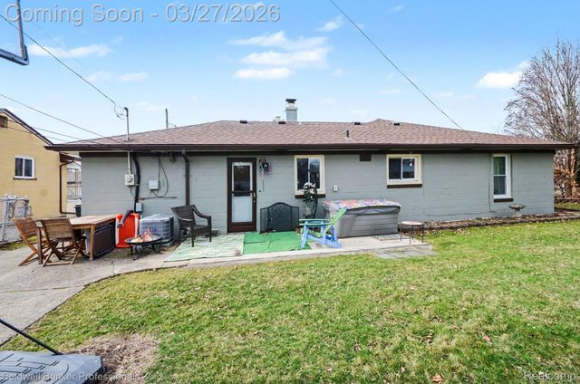 22445 Wildwood Street, St. Clair Shores, MI 48081