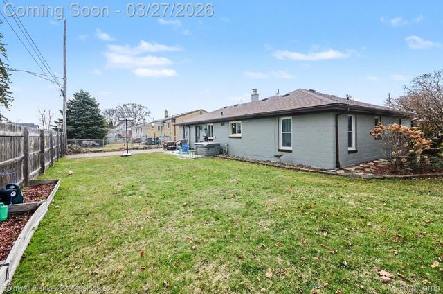 22445 Wildwood Street, St. Clair Shores, MI 48081
