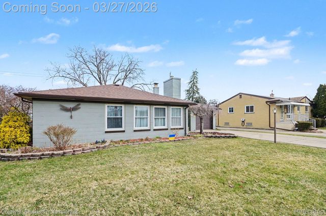 22445 Wildwood Street, St. Clair Shores, MI 48081