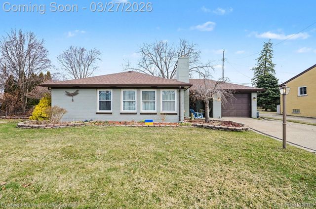22445 Wildwood Street, St. Clair Shores, MI 48081