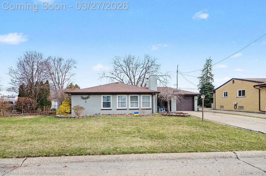 22445 Wildwood Street, St. Clair Shores, MI 48081