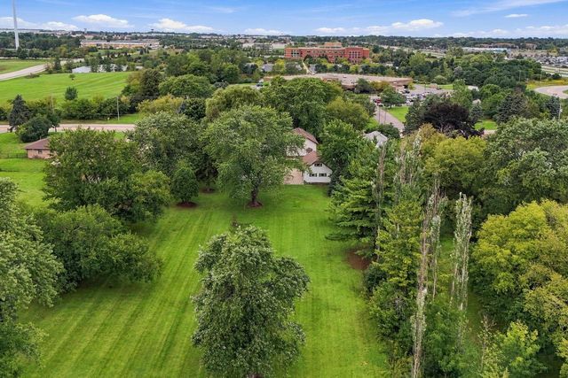 1407 Willow ROAD, Sturtevant, WI 53177