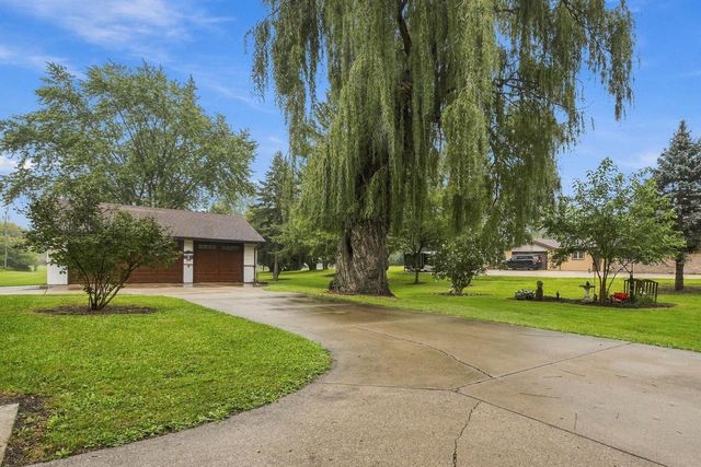1407 Willow ROAD, Sturtevant, WI 53177