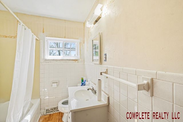 6062 Hopkins Road, Flint, MI 48506