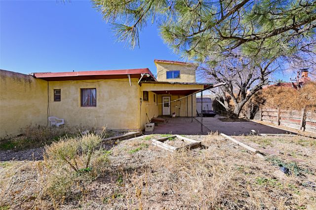 123 Placita De Oro, Santa Fe, NM 87501
