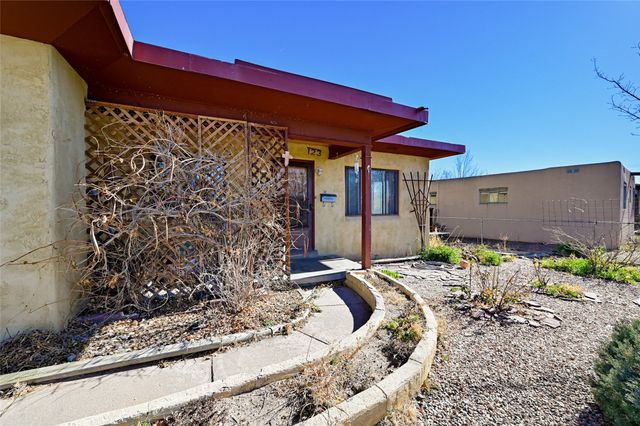 123 Placita De Oro, Santa Fe, NM 87501