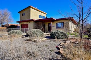 123 Placita De Oro, Santa Fe, NM 87501