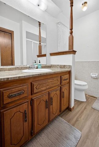 1119 W Johnathan Way, Mustang, OK 73064