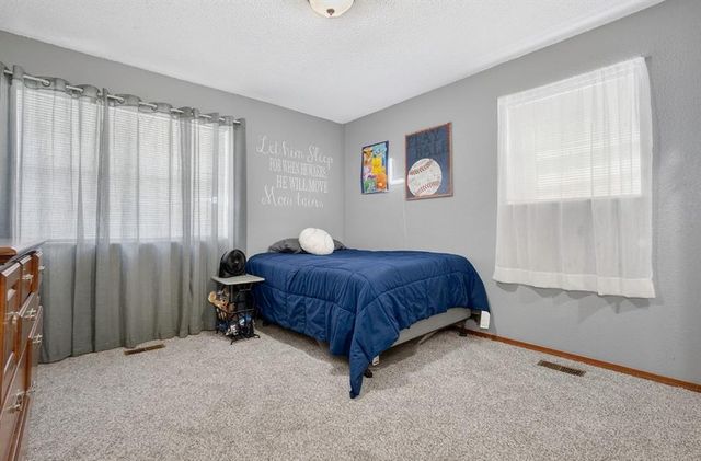 1119 W Johnathan Way, Mustang, OK 73064