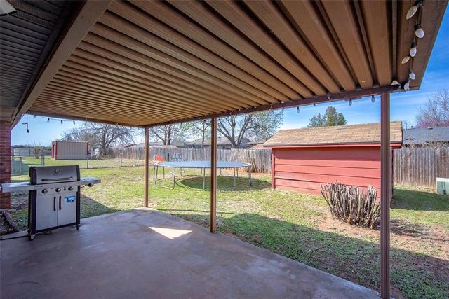 1119 W Johnathan Way, Mustang, OK 73064