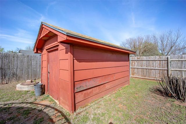 1119 W Johnathan Way, Mustang, OK 73064