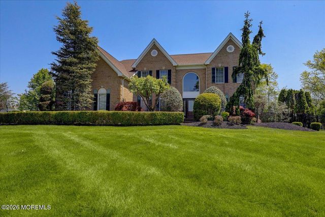 220 Round Hill Drive, Freehold, NJ 07728
