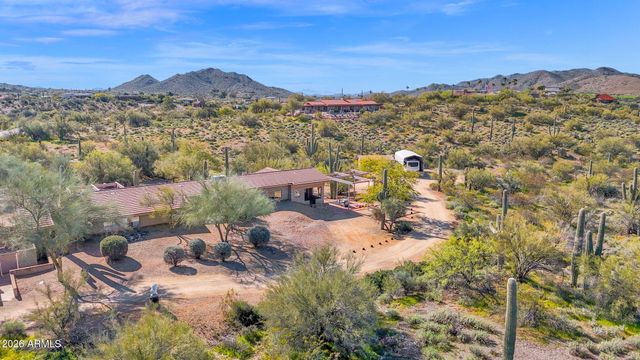 39402 N Spur Cross Road, Cave Creek, AZ 85331