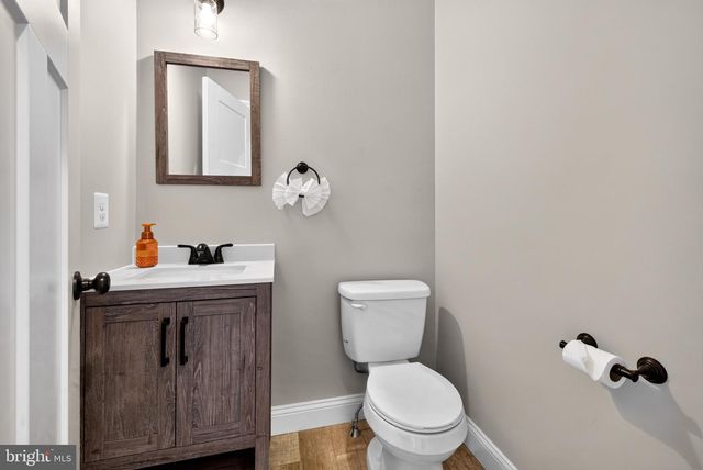 11809 BRADLEY FOREST RD, Manassas, VA 20112