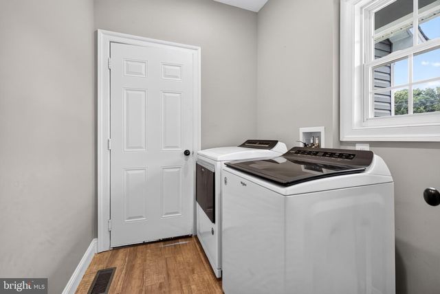 11809 BRADLEY FOREST RD, Manassas, VA 20112