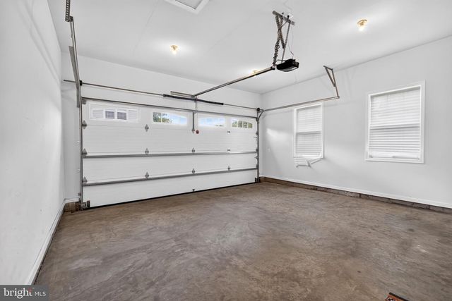 11809 BRADLEY FOREST RD, Manassas, VA 20112