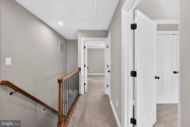 11809 BRADLEY FOREST RD, Manassas, VA 20112
