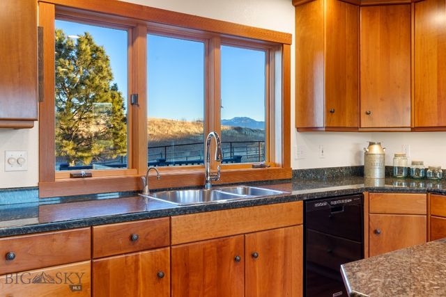 855 Deer Path, Bozeman, MT 59718