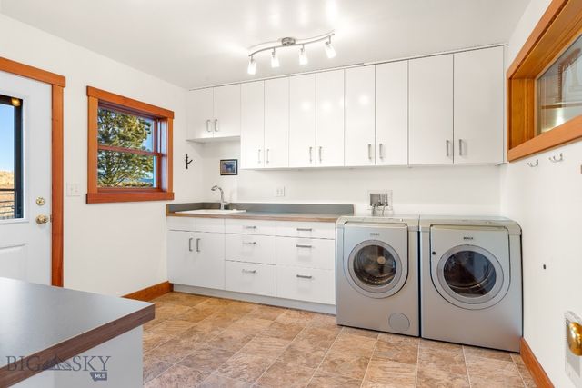 855 Deer Path, Bozeman, MT 59718