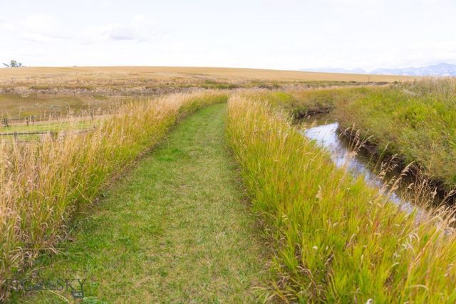 855 Deer Path, Bozeman, MT 59718