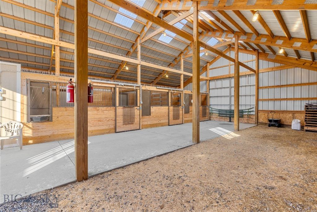 855 Deer Path, Bozeman, MT 59718 photo 32