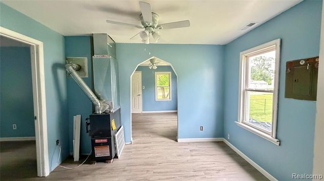 3590 Dallas Avenue, Warren, MI 48091