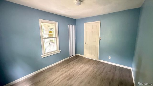 3590 Dallas Avenue, Warren, MI 48091