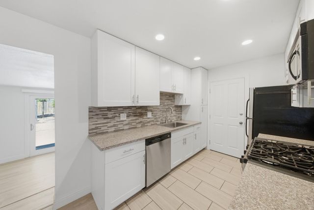 5333 Poplar Blvd, North Highlands, CA 95660
