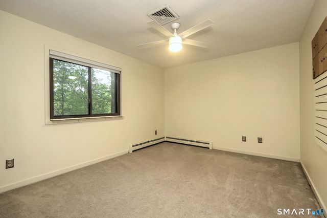 40 Morning Glory Terrace, Stratford, CT 06614