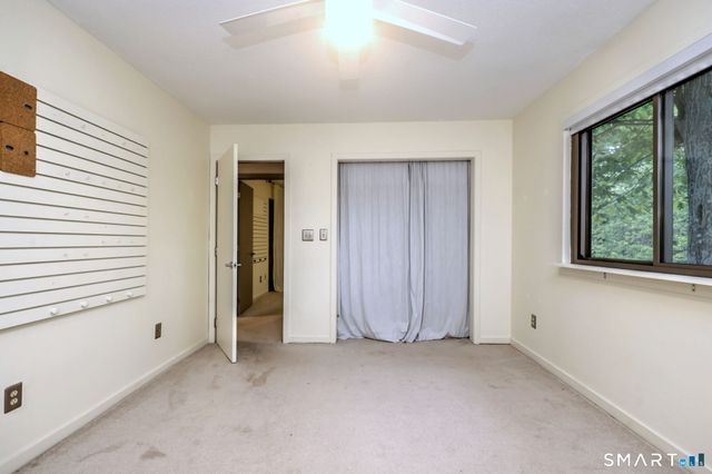 40 Morning Glory Terrace, Stratford, CT 06614