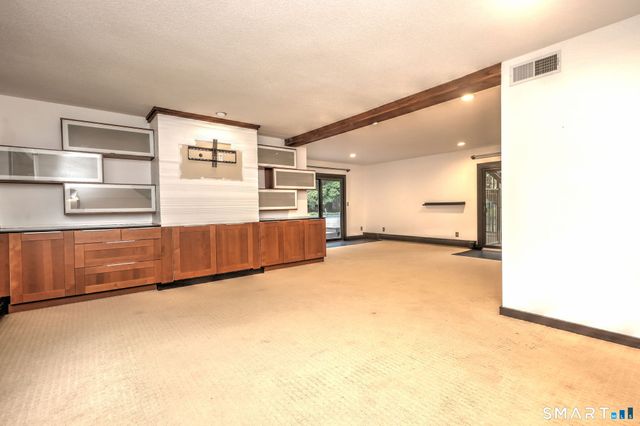 40 Morning Glory Terrace, Stratford, CT 06614